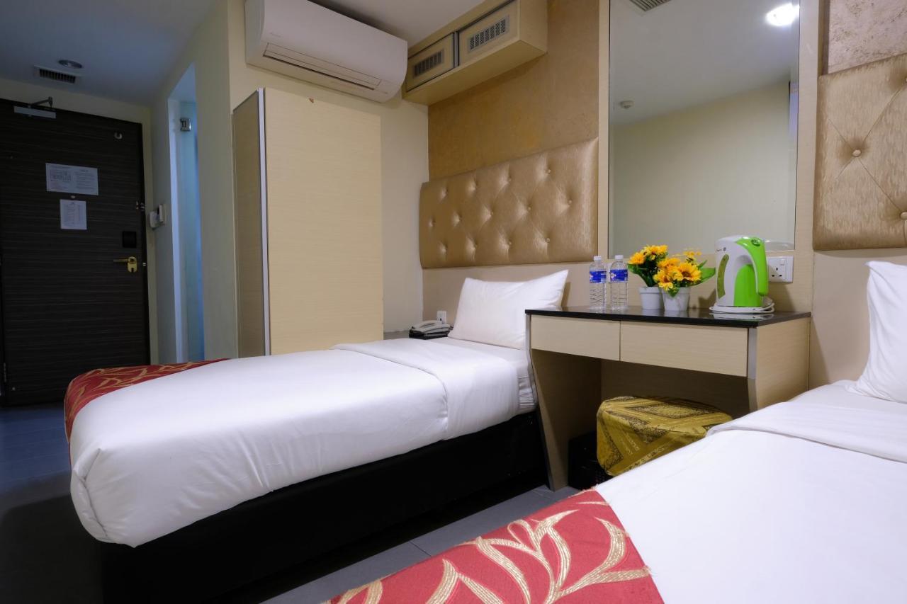 Single Sharing Room And Short Hours Stay At Sandpiper Hotel Singapore Buitenkant foto